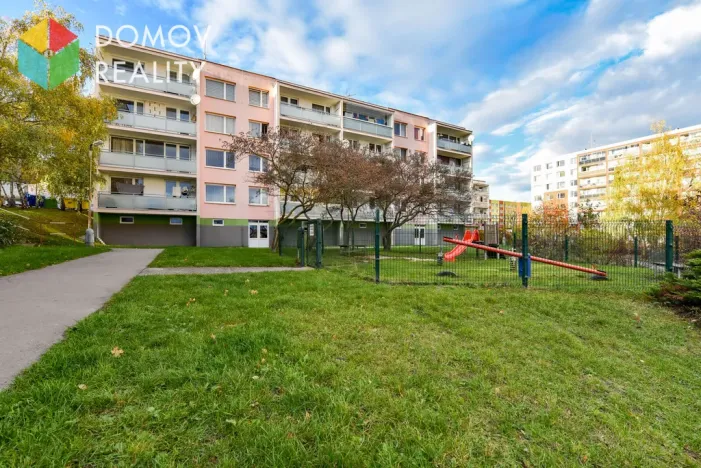 Pronájem bytu 1+kk, Králův Dvůr, Nad Stadionem, 29 m2