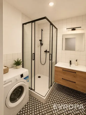 Prodej bytu 3+kk, Praha - Karlín, U Sluncové, 66 m2