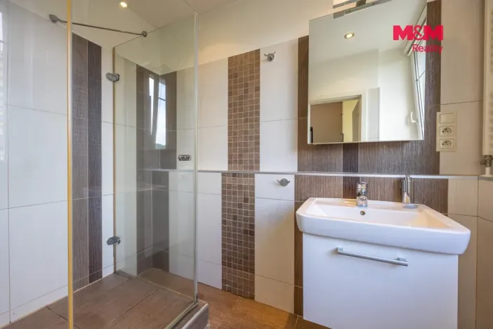 Prodej bytu 3+1, Klášterec nad Ohří, Školní, 68 m2