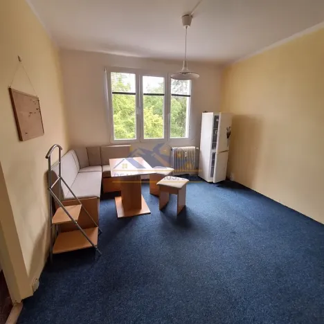 Pronájem bytu 2+kk, Klatovy, Pod Hůrkou, 37 m2