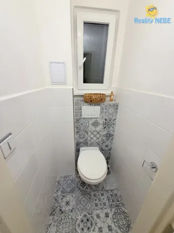 Pronájem bytu 2+kk, Praha - Holešovice, Komunardů, 61 m2