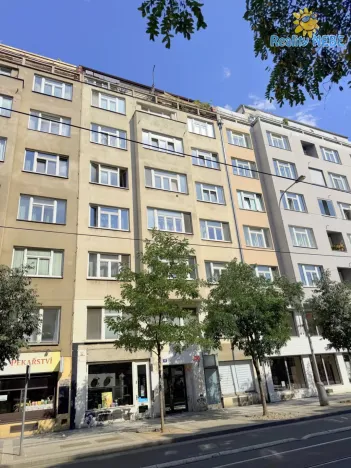 Pronájem bytu 2+kk, Praha - Holešovice, Komunardů, 61 m2
