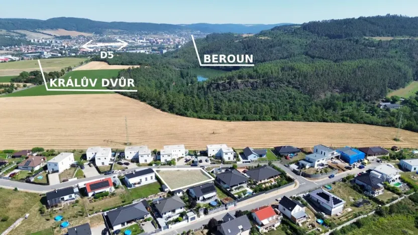 Prodej pozemku pro bydlení, Králův Dvůr - Křižatky, Na Vinohradech, 714 m2