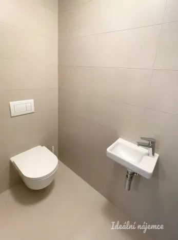 Pronájem bytu 2+kk, Praha - Vysočany, Pechmanových, 57 m2