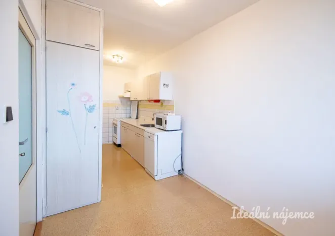 Pronájem bytu 4+1, Praha - Vinoř, Uherská, 86 m2