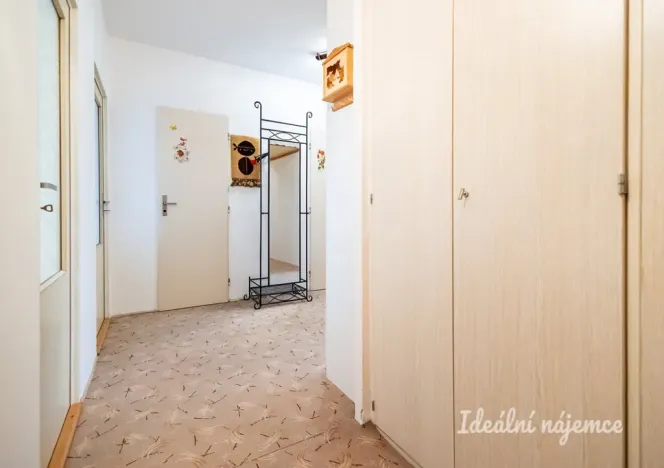 Pronájem bytu 4+1, Praha - Vinoř, Uherská, 86 m2