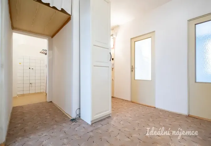 Pronájem bytu 4+1, Praha - Vinoř, Uherská, 86 m2