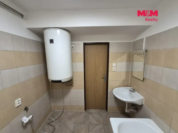 Pronájem bytu 3+kk, Nový Bor, Husova, 79 m2