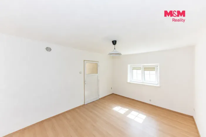 Pronájem rodinného domu, Močovice, 88 m2