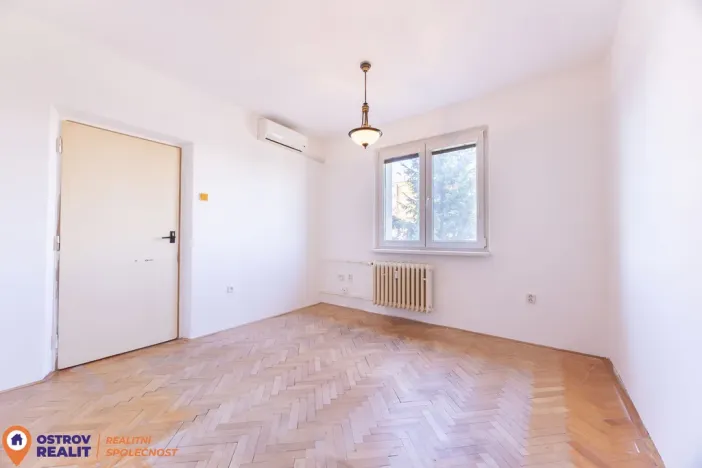 Prodej bytu 3+1, Olomouc, tř. Kosmonautů, 61 m2