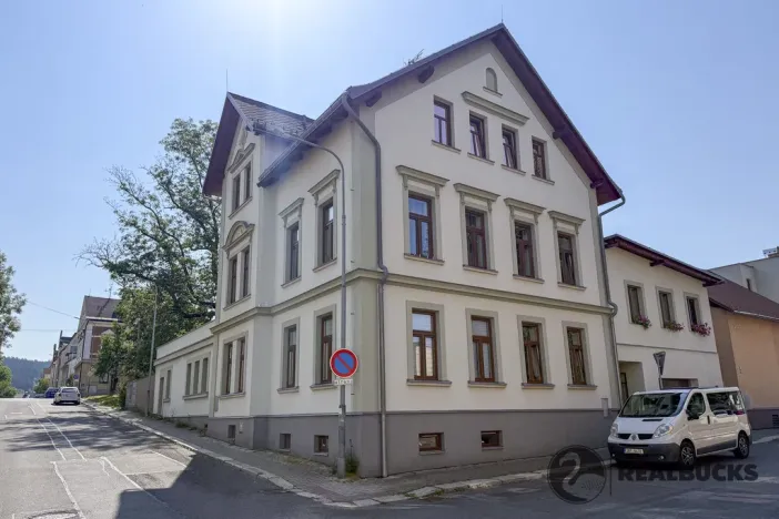 Pronájem bytu 2+kk, Jablonec nad Nisou, V Luzích, 40 m2