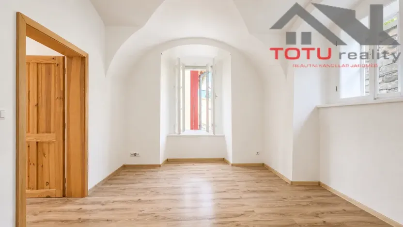 Prodej bytu 3+1, Kuks, 91 m2