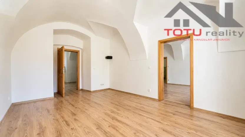 Prodej bytu 3+1, Kuks, 91 m2