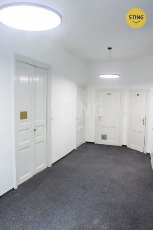 Pronájem kanceláře, Opava, Dolní náměstí, 54 m2
