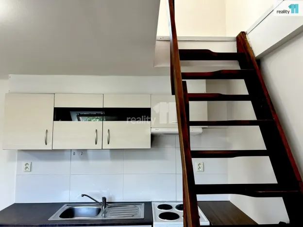 Pronájem bytu 3+kk, Praha - Hrdlořezy, Českobrodská, 75 m2
