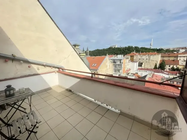 Pronájem bytu 1+1, Praha - Karlín, Sokolovská, 29 m2