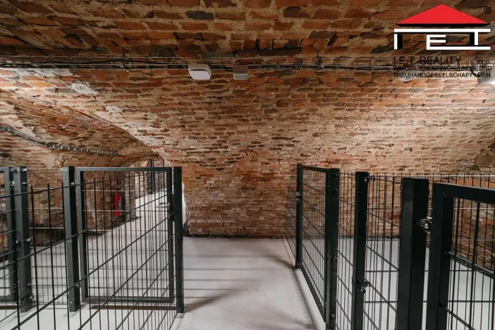 Prodej bytu 3+kk, Frýdek-Místek, Zámecké nám., 89 m2