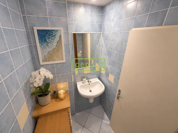 Pronájem obchodního prostoru, Praha, Bělehradská, 50 m2