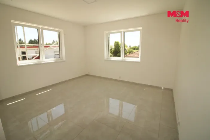 Pronájem bytu 3+kk, Kostelec nad Černými lesy - Kostelec nad Černými Lesy, Osadní, 76 m2