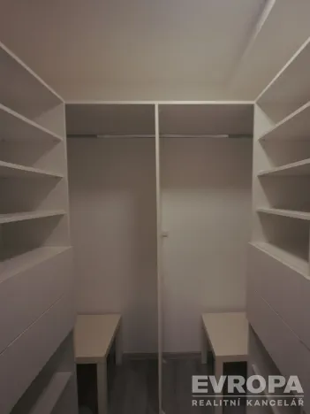 Pronájem bytu 2+kk, Opava - Předměstí, Olomoucká, 56 m2