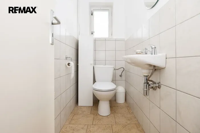Prodej rodinného domu, Sezemice - Kladina, 202 m2