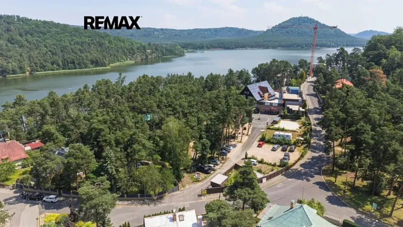 Prodej komerční nemovitosti, Doksy, 1850 m2