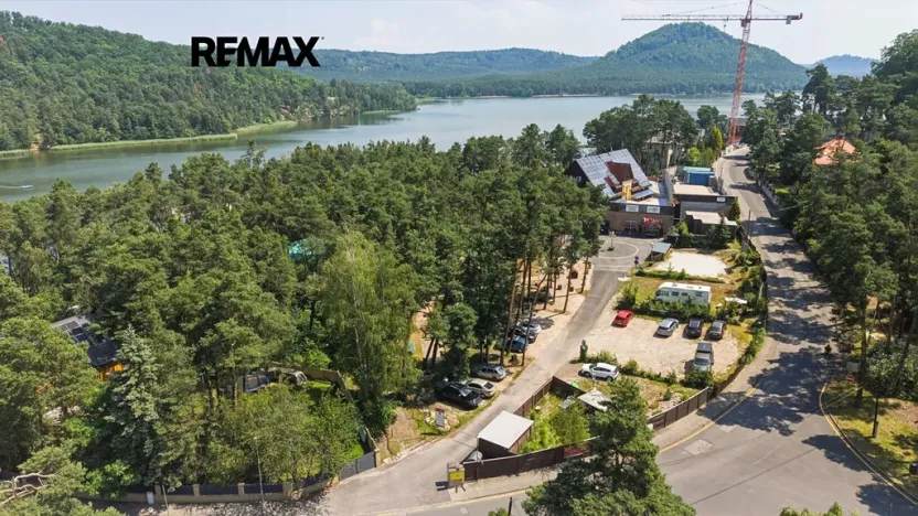 Prodej komerční nemovitosti, Doksy, 1850 m2