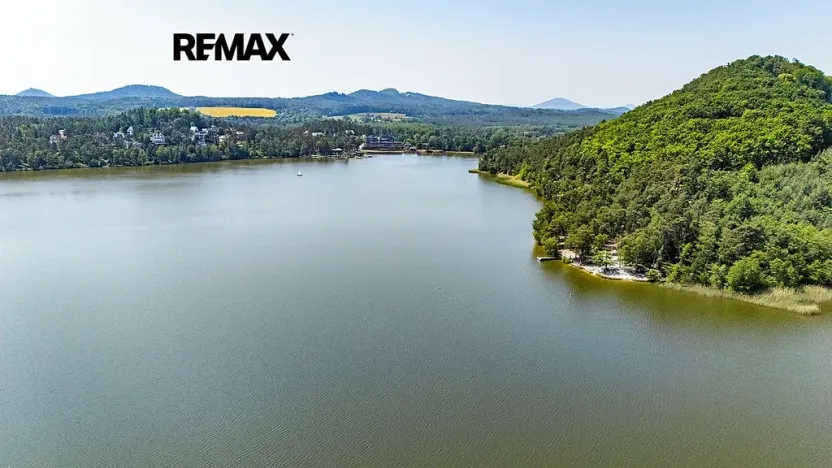 Prodej komerční nemovitosti, Doksy, 1850 m2