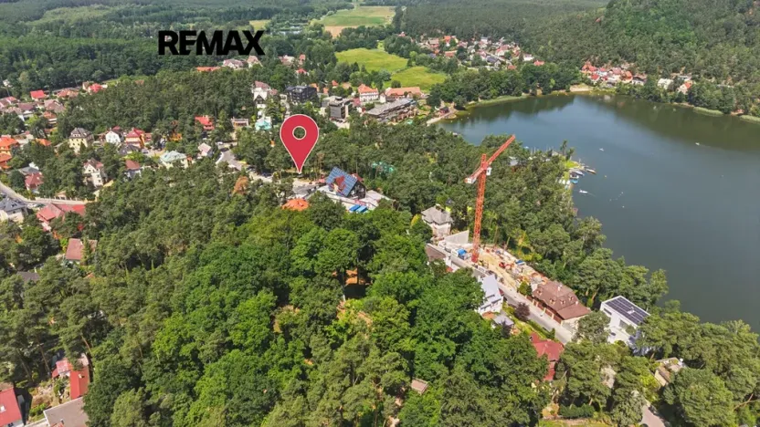 Prodej komerčního pozemku, Doksy, 3913 m2