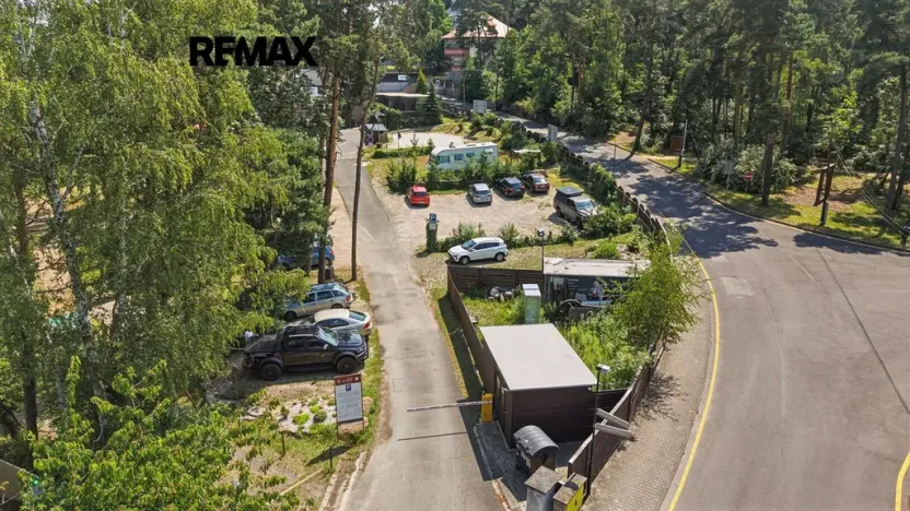 Prodej komerčního pozemku, Doksy, 3913 m2