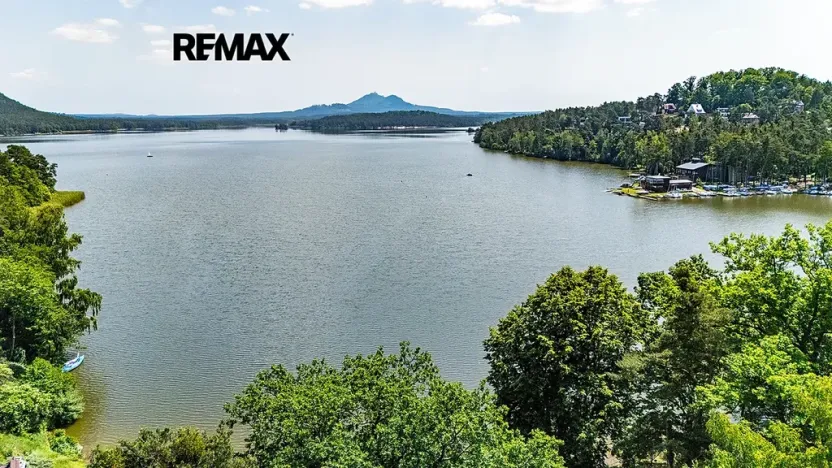 Prodej komerčního pozemku, Doksy, 3913 m2