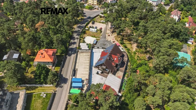 Prodej komerčního pozemku, Doksy, 3913 m2
