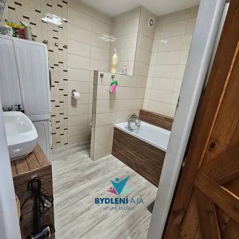 Pronájem bytu 2+1, Krupka, Sídliště, 55 m2