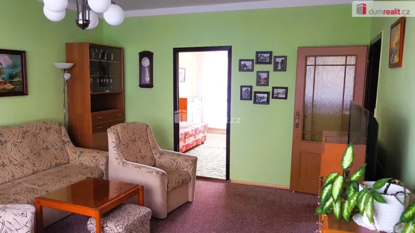 Prodej bytu 3+1, Rousínov, V Sídlišti, 74 m2