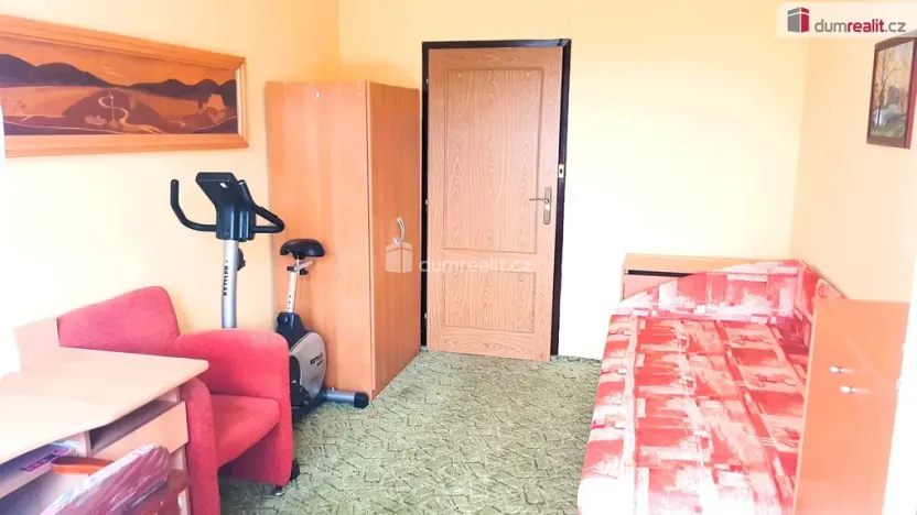 Prodej bytu 3+1, Rousínov, V Sídlišti, 74 m2