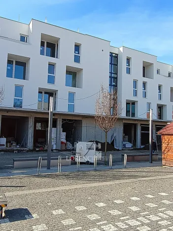 Pronájem bytu 2+kk, Veselí nad Moravou, náměstí Míru, 37 m2