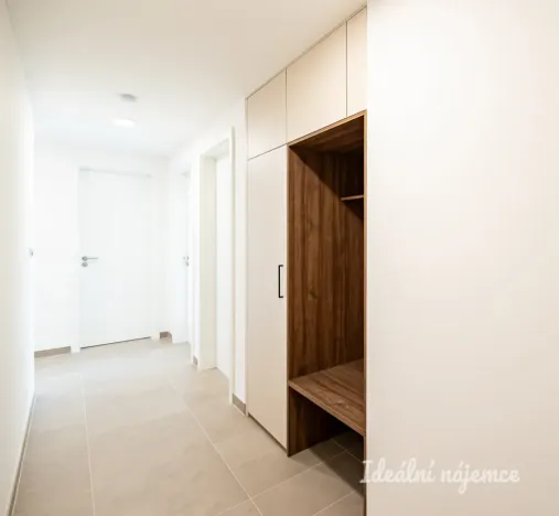 Pronájem bytu 3+kk, Praha - Kamýk, Zimova, 71 m2
