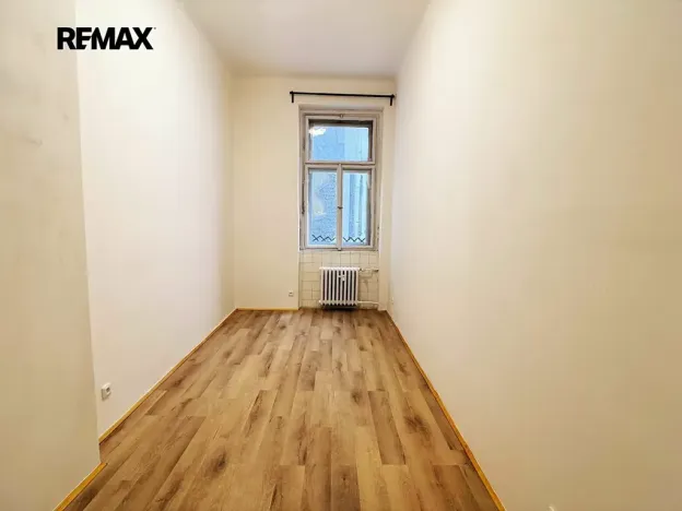 Pronájem bytu 3+1, Praha - Nové Město, Karlovo náměstí, 79 m2