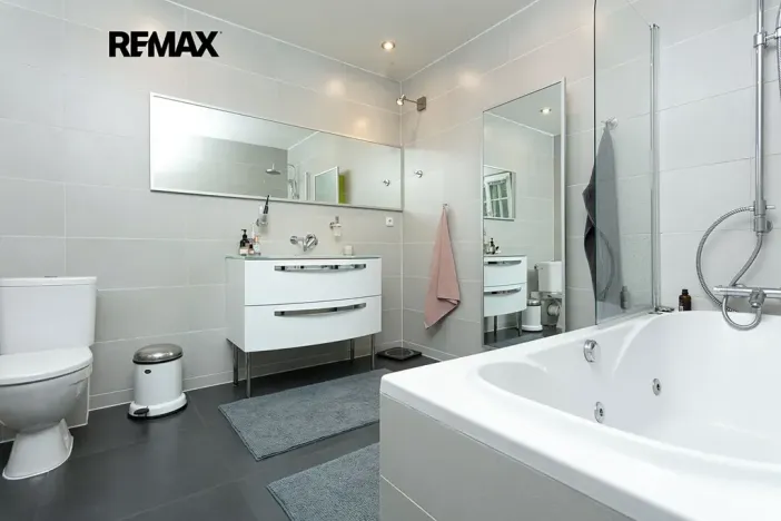 Pronájem vily, Praha - Nebušice, Na Malé Šárce, 302 m2