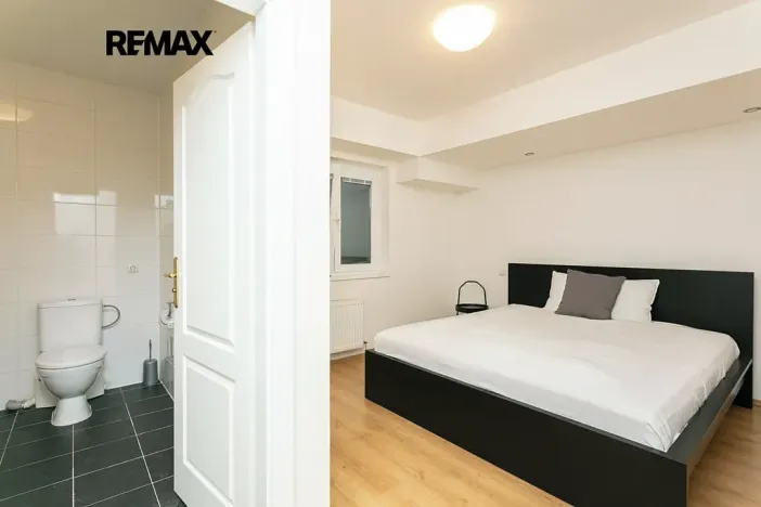 Pronájem vily, Praha - Nebušice, Na Malé Šárce, 302 m2