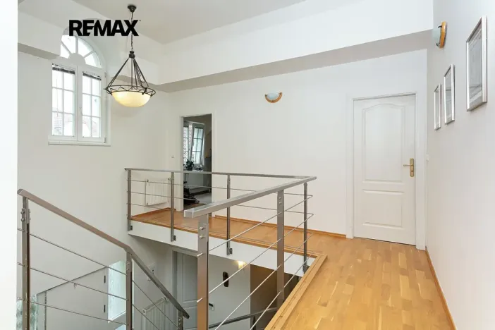 Pronájem rodinného domu, Praha - Nebušice, Na Malé Šárce, 302 m2