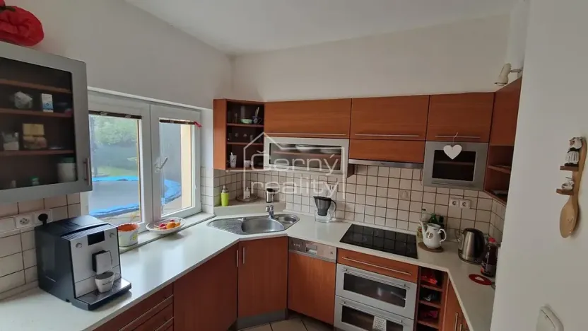Pronájem bytu 2+kk, Pardubice, V Ráji, 50 m2