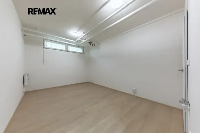 Prodej bytu 2+kk, Praha - Střížkov, Děčínská, 45 m2