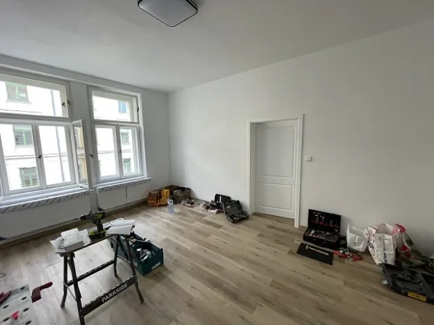 Pronájem bytu 2+1, Praha, Bořivojova, 7042 m2
