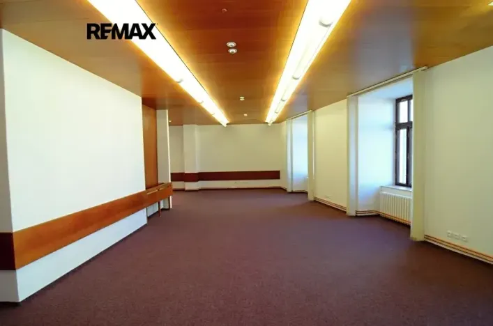 Pronájem kanceláře, Moravská Třebová, nám. T. G. Masaryka, 66 m2