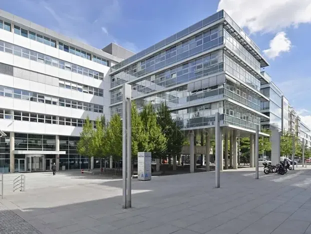 Pronájem kanceláře, Praha - Smíchov, Radlická, 364 m2