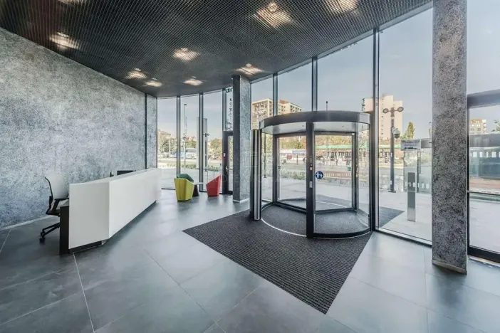 Pronájem kanceláře, Praha - Vokovice, Evropská, 447 m2