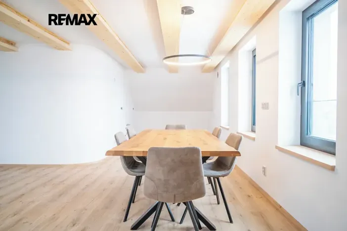 Prodej bytu 4+1, Černilov, 130 m2