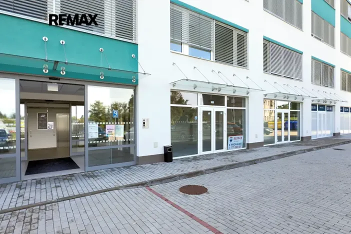 Pronájem ordinace, Milovice, Spojovací, 41 m2