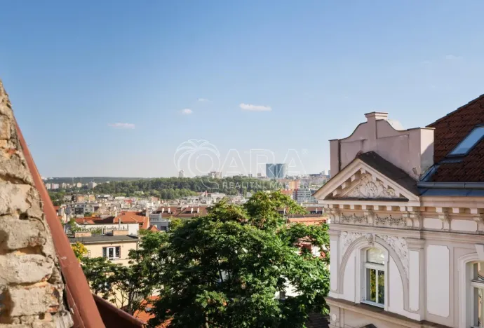 Prodej bytu 3+1, Praha - Vršovice, Charkovská, 77 m2